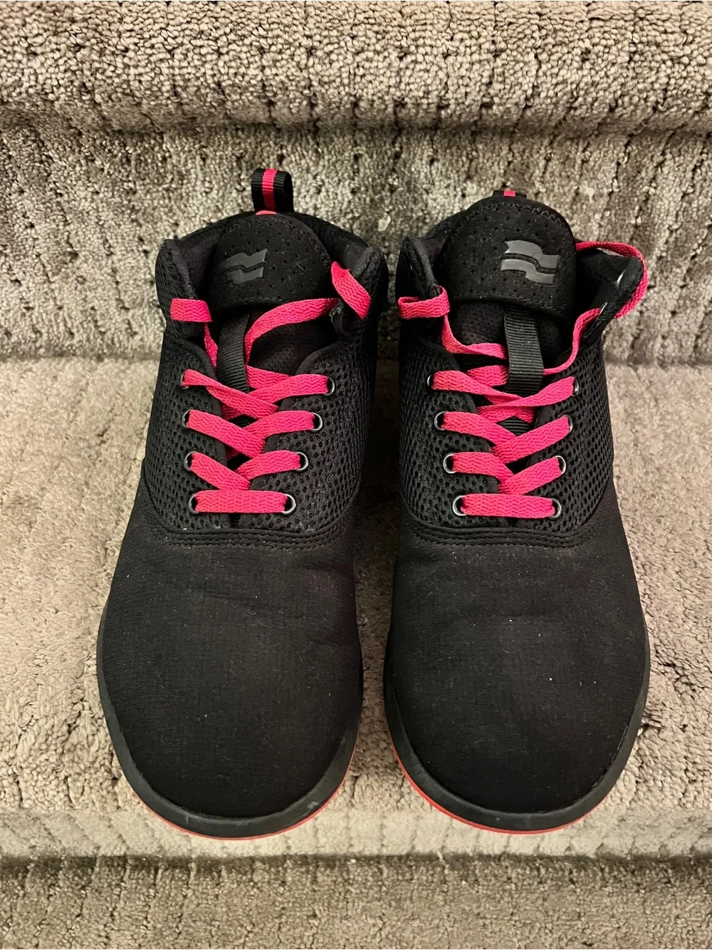 EUC Strike Mvmnt (Strike Movement) Chill Pill Mid in Phantom/Red. M 9 W 10.5